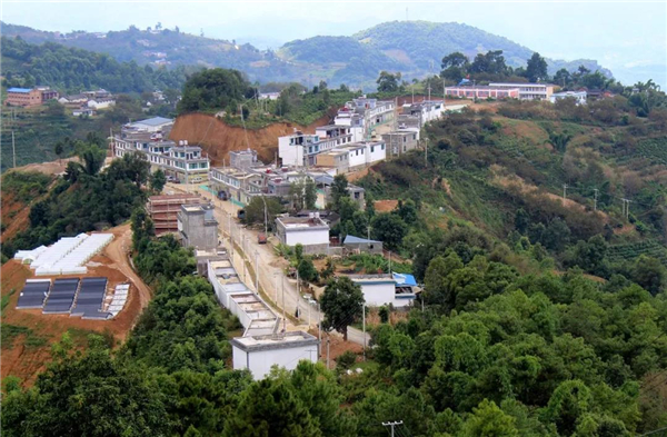 凤庆县勐佑镇岔路村马家铺易地扶贫搬迁项目给岔路村村民的生活创来